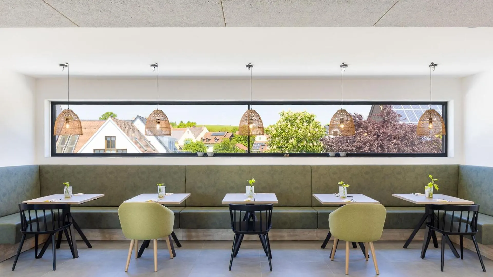****  Hotel Amendes Haus Am See - Neueroeffnung Spalt Germany